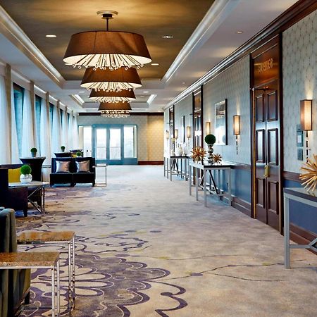 Milwaukee Marriott West Hotel Waukesha Exterior photo