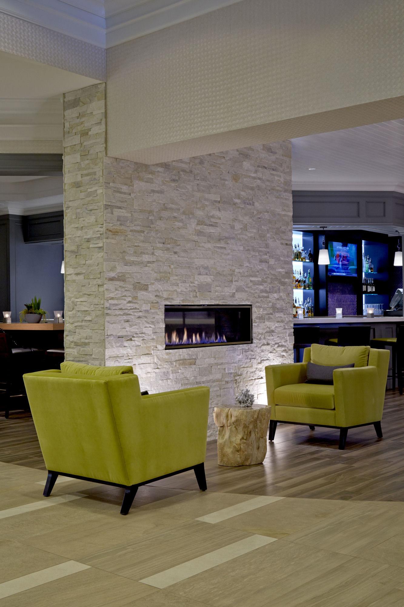 Milwaukee Marriott West Hotel Waukesha Exterior photo