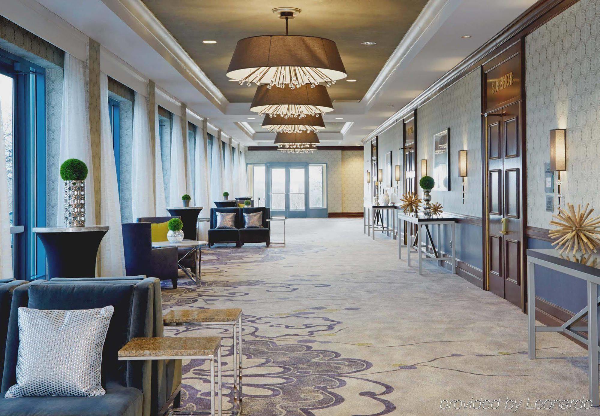 Milwaukee Marriott West Hotel Waukesha Exterior photo