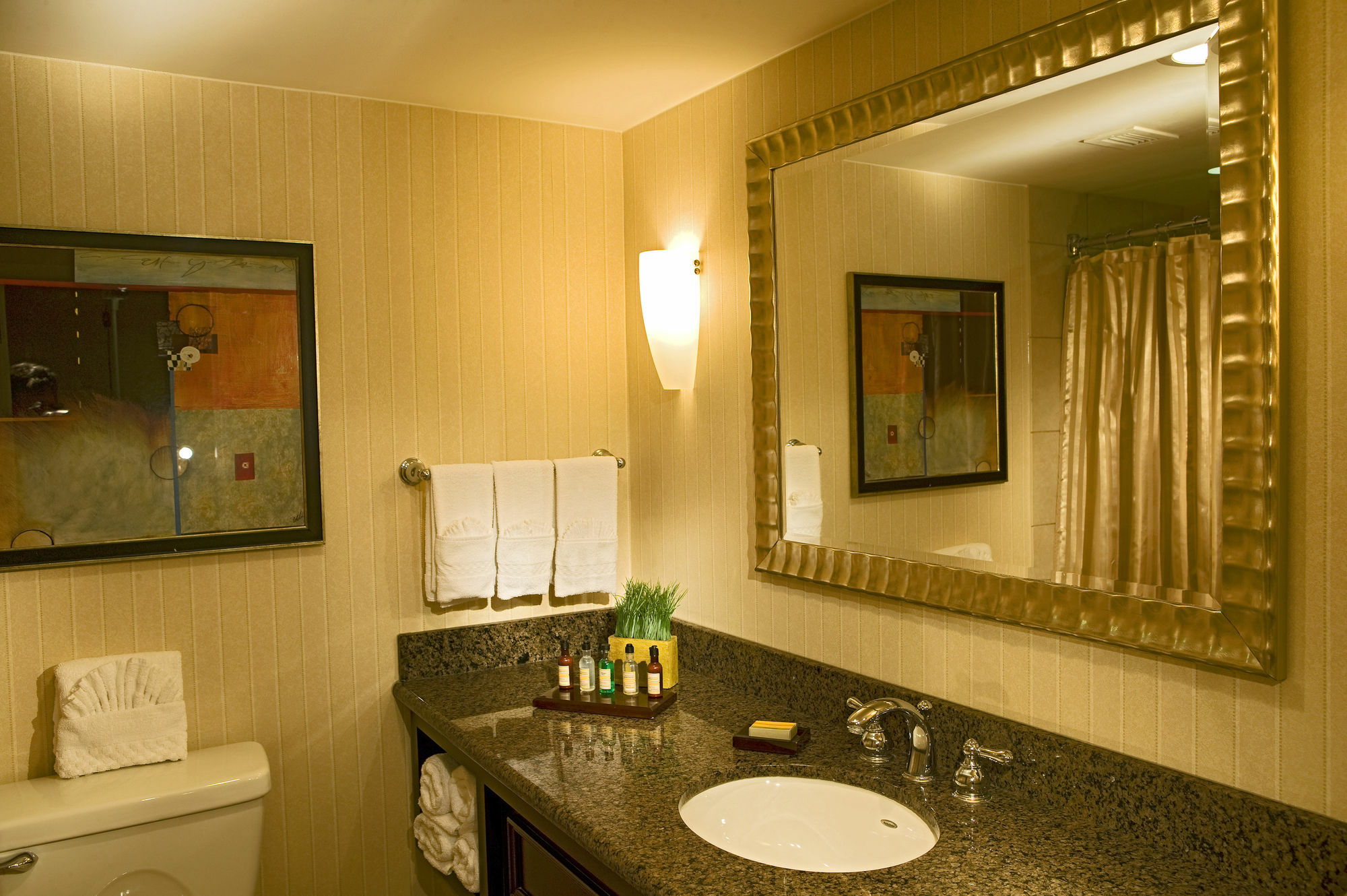 Milwaukee Marriott West Hotel Waukesha Exterior photo